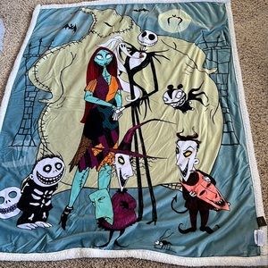 BNWOT BoxLunch Exclusive Disney The Nightmare Before Christmas sherpa throw!
